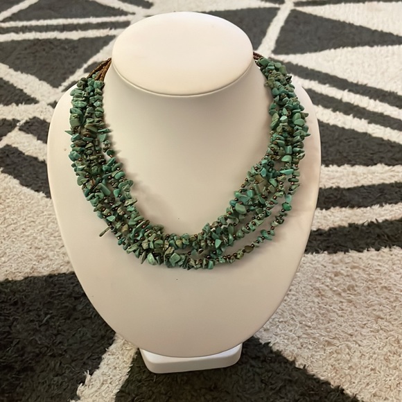 Turquoise bead necklace - Picture 8 of 8